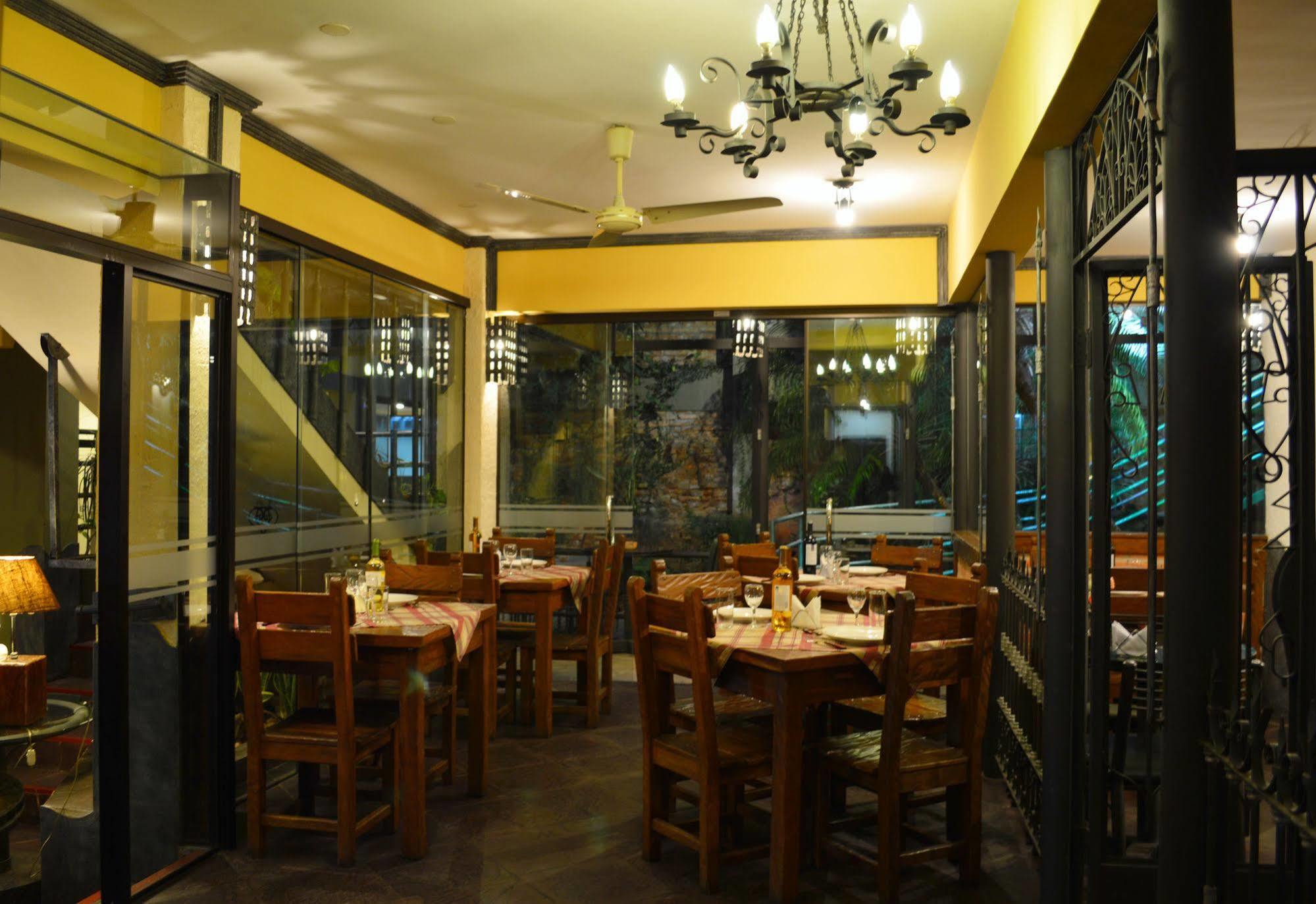 Aspen Hotel & Apart Asuncion Exterior foto