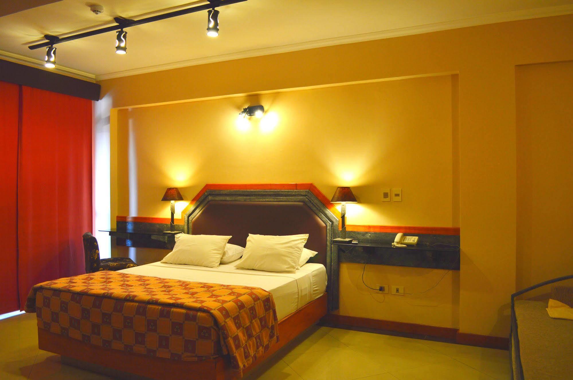Aspen Hotel & Apart Asuncion Exterior foto