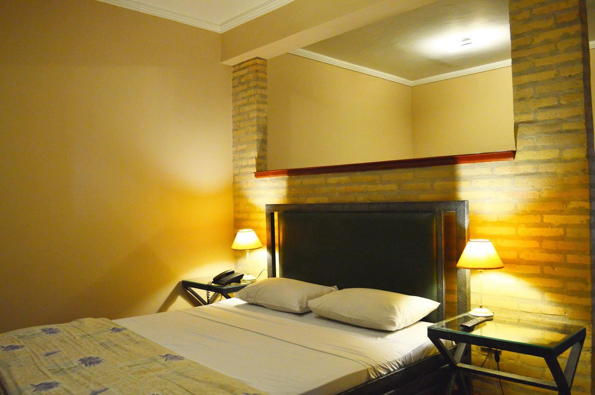Aspen Hotel & Apart Asuncion Exterior foto
